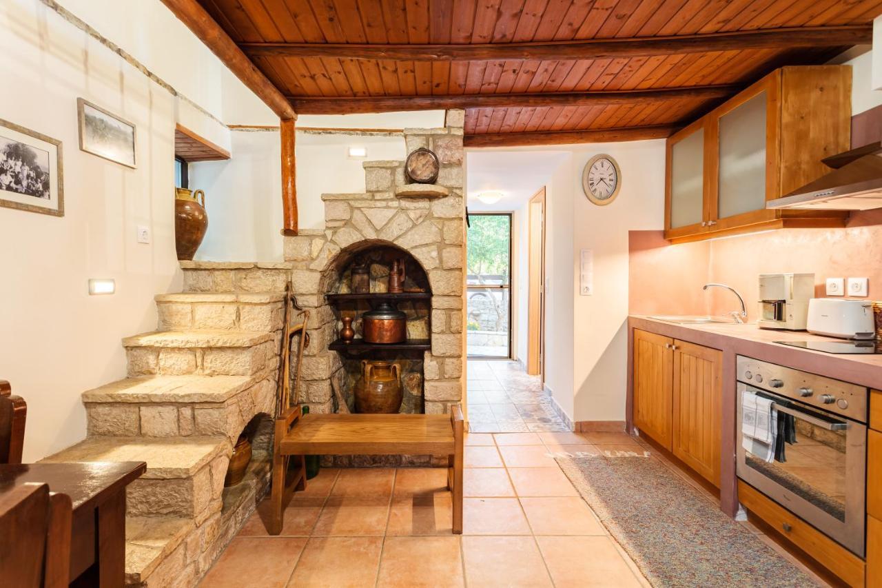 Petalidi Olive Garden Stone House Near The Beach Petalídhion Exterior foto