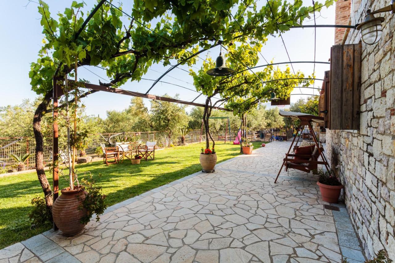 Petalidi Olive Garden Stone House Near The Beach Petalídhion Exterior foto
