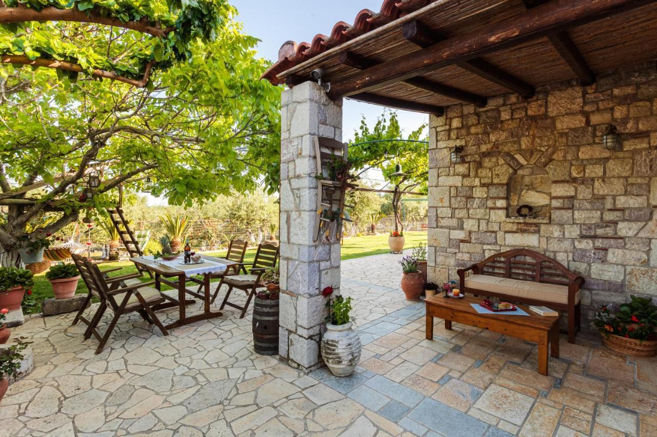 Petalidi Olive Garden Stone House Near The Beach Petalídhion Exterior foto