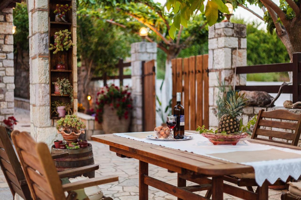 Petalidi Olive Garden Stone House Near The Beach Petalídhion Exterior foto